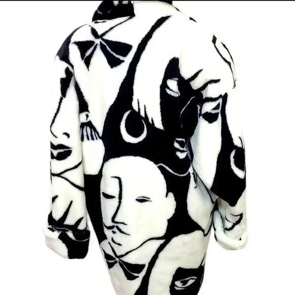 Donny Brook  Mob Wife Graphic Faces Faux Fur Coat.. - Picture 5 of 14
